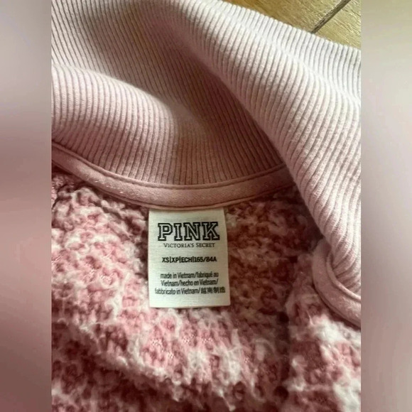 VS - Pink - Fleece - Quarter Zip - Picture 2 of 6
